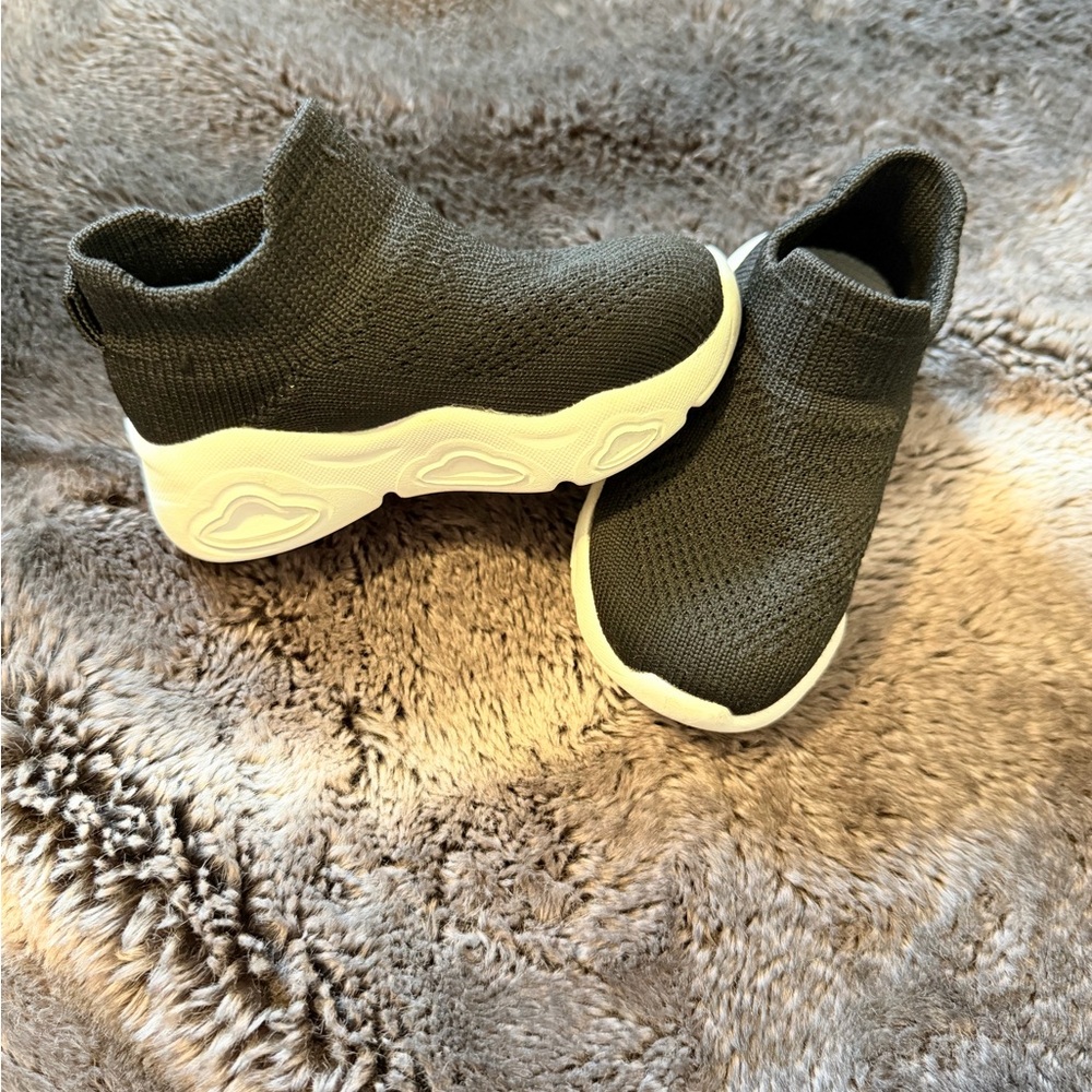 Kids Stylish Knit Light Up Sneakers with White Soles